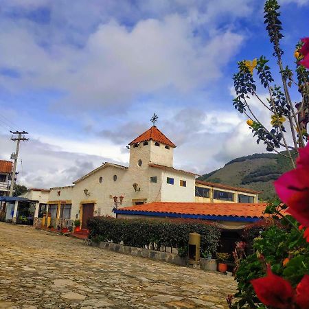 Hotel Rural La Esperanza Суэска Экстерьер фото